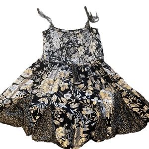 Umgee Romper size large